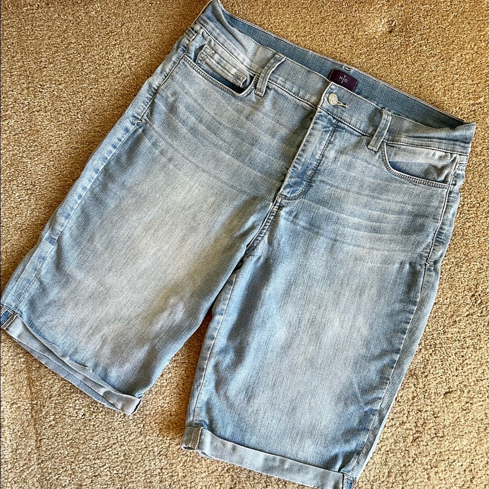 Women’s NYDJ Distressed Bermuda Jean Shorts Size 14